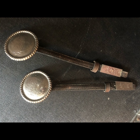 Conchos - Picture 3 of 3